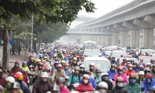 Hà Nội sẽ lập đề án thu phí phương tiện lưu thông qua điểm ùn tắc. Ảnh: Như Ý.