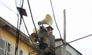 Loa phường nay không còn nhiều tác dụng ở đô thị. Ảnh: Như Ý.