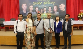 Cát lậu... lên phim