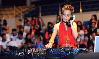 Nguyễn Thị Hồng Ngọc (DJ Rubie) từ bỏ làm người mẫu để theo nghề DJ.