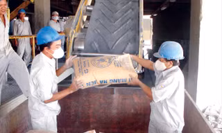 Xuất khẩu Việt Nam ảnh hưởng nếu có 'chiến tranh thương mại' Mỹ-Trung