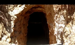 Phá bỏ điểm khai thác vàng trái phép