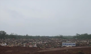 Bãi chôn lấp rác thải.
