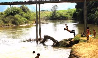Nhiều vụ đuối nước thương tâm đã xảy ra khi trẻ em đi tắm ở sông suối.