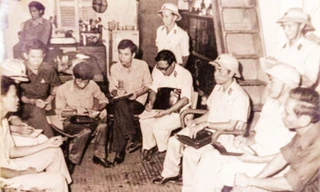 Ban chuyên án họp bàn, lên kế hoạch phá án.