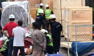 Bất chấp chỉ đạo hủy gói thầu, BV Ung bướu TPHCM vẫn cho đơn vị vào lắp đặt thiết bị. Ảnh: L.N.