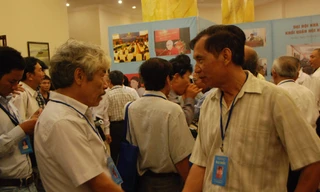 Các nhà văn tại đại hội.