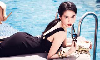 Ngọc Trinh: Vỗ ngực khôn ngoan