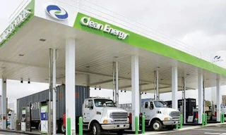 Thương trường “độc”, lạ