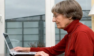 Số người học việc trên 65 tuổi tăng đột biến