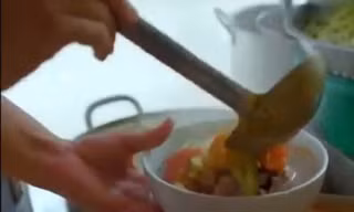 Khi bún chửi bị sờ gáy