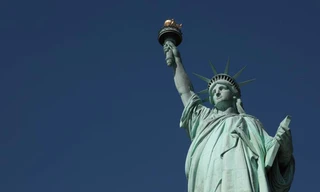 Tượng Nữ thần Tự do tiếp tục gây tranh cãi về nguyên mẫu.