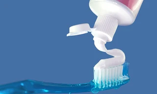 Kem đánh răng rẻ tiền cũng hiệu quả