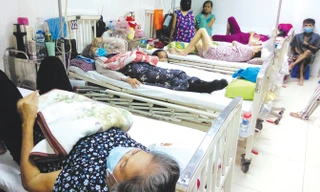 Bệnh nhân điều trị tại BV Truyền máu và Huyết học TPHCM. Ảnh: Văn Minh.