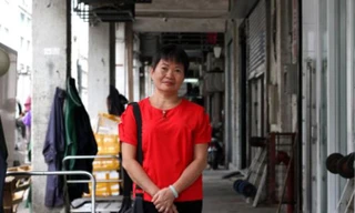 Bà Leong: “Chúng tôi sống rất chật vật”. Ảnh: SCMP.