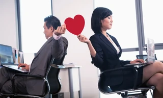 Đồng nghiệp yêu nhau sẽ thực hiện tốt công việc hơn