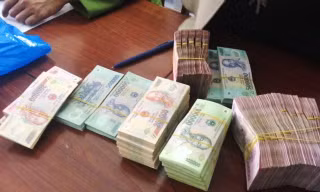 Bắt cặp vợ chồng giáo viên lừa trăm tỷ