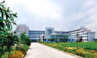 Trường ĐH Kiên Giang.