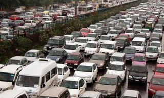 Ô tô giá rẻ ồ ạt vào Việt Nam chưa phát hiện gian lận