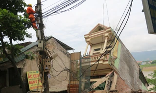 Sông 'nuốt' nhà ở Hòa Bình: Cảnh báo từ năm trước