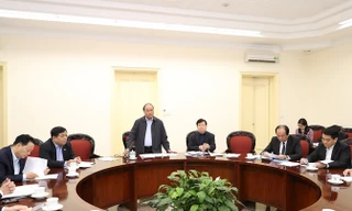 Thủ tướng làm việc với các bộ, ngành và Thành phố Hà Nội để tìm giải pháp “hạ nhiệt” ùn tắc giao thông.