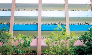 Giật mình tai nạn học đường