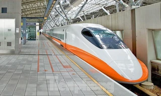 Đường sắt tốc độ cao Bắc - Nam: Cơ hội ngàn năm hay thách thức thế kỷ?