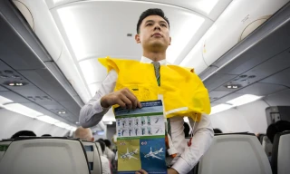 Những kỹ năng sinh tồn quan trọng khi máy bay gặp nạn 