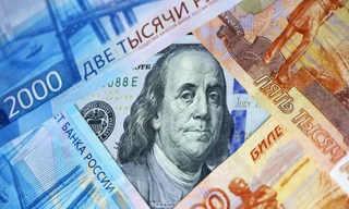 'Vượt mặt' đồng USD, tiền Nga tăng giá mạnh nhất thế giới