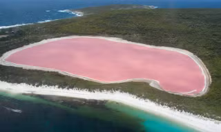 Cảnh quan kỳ lạ, hấp dẫn nhất thế giới 