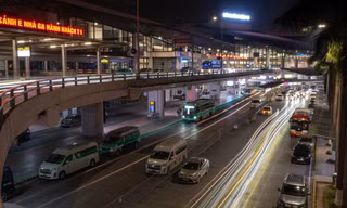 Sân bay Nội Bài tắt điện 