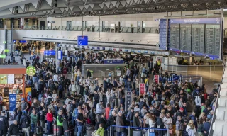 Điều ám ảnh với hơn 40.000 khách đang 'mắc kẹt' ở sân bay Đức 