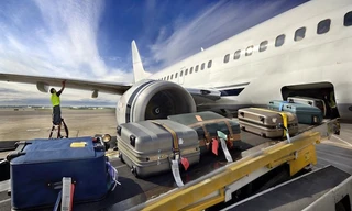 Lý do khách nên tránh xa vali màu đen, xám, xanh nước biển 