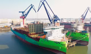 ‘Ông trùm’ vận tải biển Việt Nam đầu tư tàu thân thiện môi trường