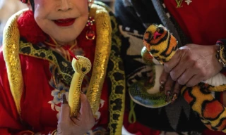Tận thấy người dân các nước châu Á cầu may trong năm rắn 