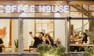 Hồ sơ về 'ông trùm' lẩu nướng và đế chế The Coffee House