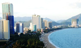 Nhiều nơi 'sửa sai', TP Nha Trang lại muốn xây cao ốc 50-80 tầng