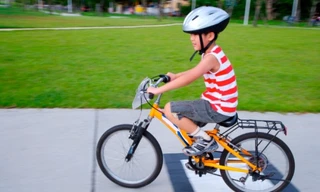 Cách giúp trẻ phát triển hết chiều cao