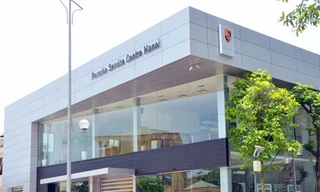 Có Trung Tâm Dịch Vụ Porsche Hà Nội