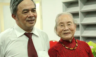 Dịch giả Lê Văn Nhân và bà Doãn Ngọc Trâm. Ảnh: Mi Ly