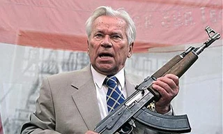 Sự nghiệp huyền thoại của cha đẻ súng trường AK-47