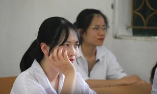 Cách dạy, cách thi, cách ra đề và chấm thi... biến học sinh thành cỗ máy