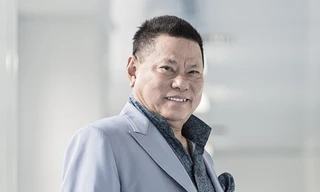 Tỷ phú Hoàng Kiều