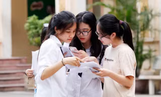 Từ năm 2019, Bộ GD&ÐT sẽ quy định điểm sàn đối với ngành đào tạo giáo viên và sức khỏe. Ảnh: Như Ý