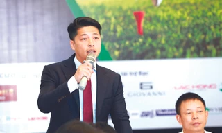 Ông Nguyễn Thái Dương phát biểu tại cuộc họp báo giải Tiền Phong Golf Championship 2019. Ảnh: Hồng Vĩnh 