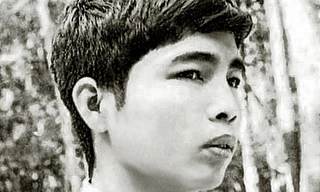 Nhà văn Trung Trung Đỉnh thời "Lạc Rừng"