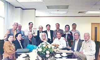 Những thế hệ lãnh đạo, phóng viên Tiền Phong 