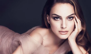 Nhan sắc ngọt ngào của mỹ nhân "Thiên nga đen"