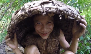 'Người rừng' Hồ Văn Lang lên báo Anh, viết nên 'câu chuyện thật' về Tarzan