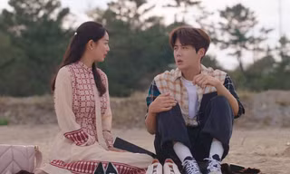 Hometown Cha Cha Cha tập cuối: Shin Min Ah "giành" cầu hôn, suýt bị Kim Seon Ho từ chối